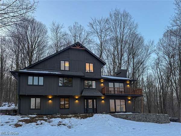 5.25 Acres of Residential Land with Home for Sale in Medina, Ohio