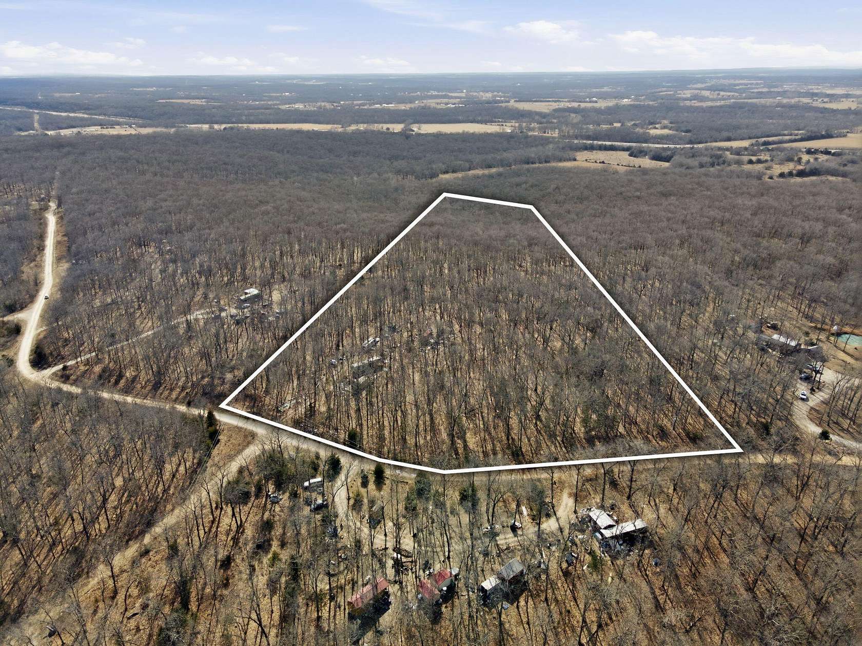 10 Acres of Residential Land for Sale in Humansville, Missouri