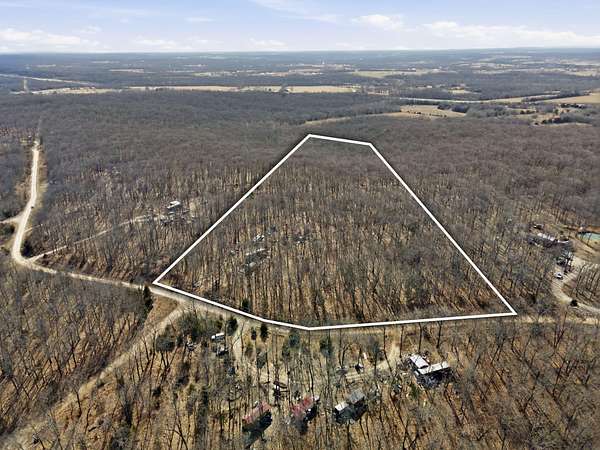 10 Acres of Residential Land for Sale in Humansville, Missouri