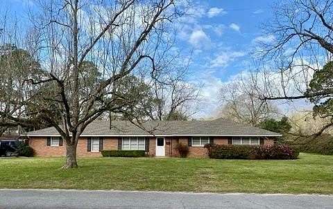 1.75 Acres of Residential Land with Home for Sale in Vidalia, Georgia