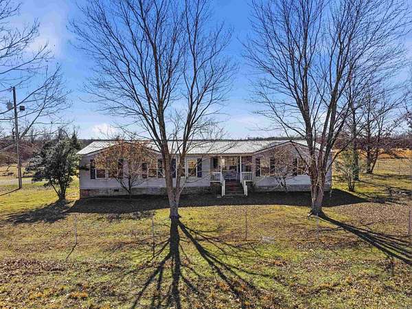 10 Acres of Recreational Land with Home for Sale in Mount Vernon, Arkansas