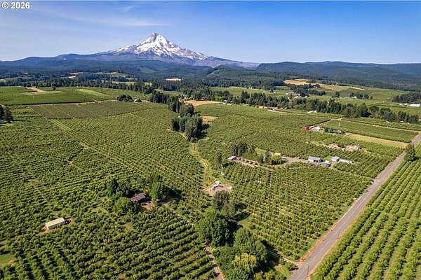 17 Acres of Land for Sale in Parkdale, Oregon