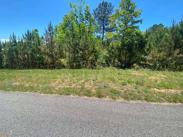 1.5 Acres of Residential Land for Sale in Blairsville, Georgia