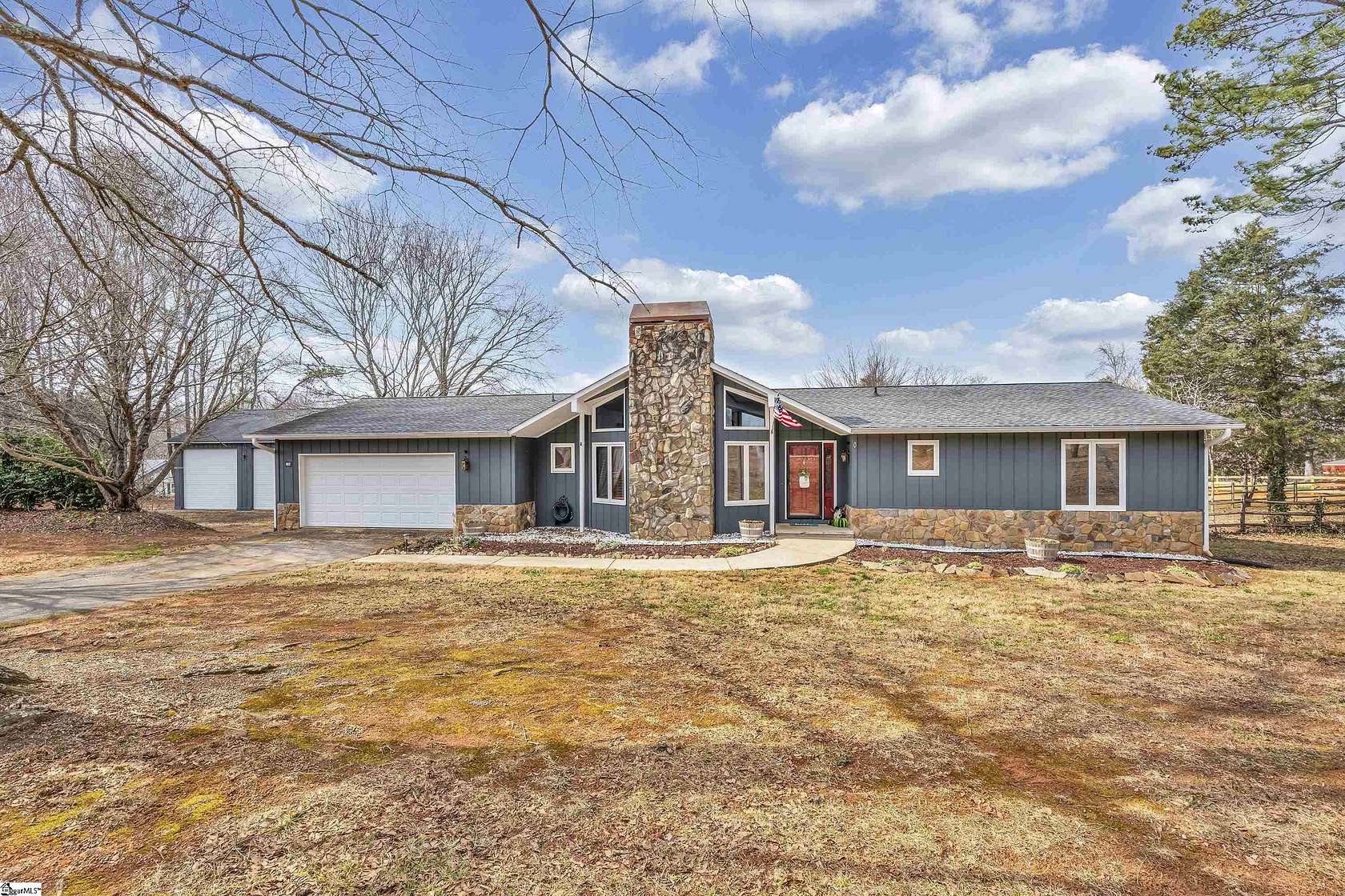 4.37 Acres of Residential Land with Home for Sale in Moore, South Carolina