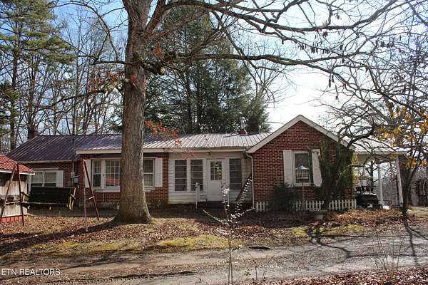 7 Acres of Residential Land with Home for Auction in Clarkrange, Tennessee