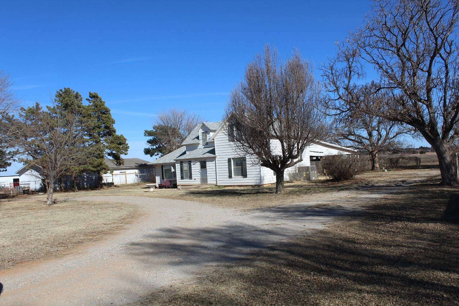 40 Acres of Land with Home for Auction in Mutual, Oklahoma