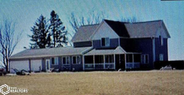 5.42 Acres of Residential Land with Home for Sale in Marshalltown, Iowa