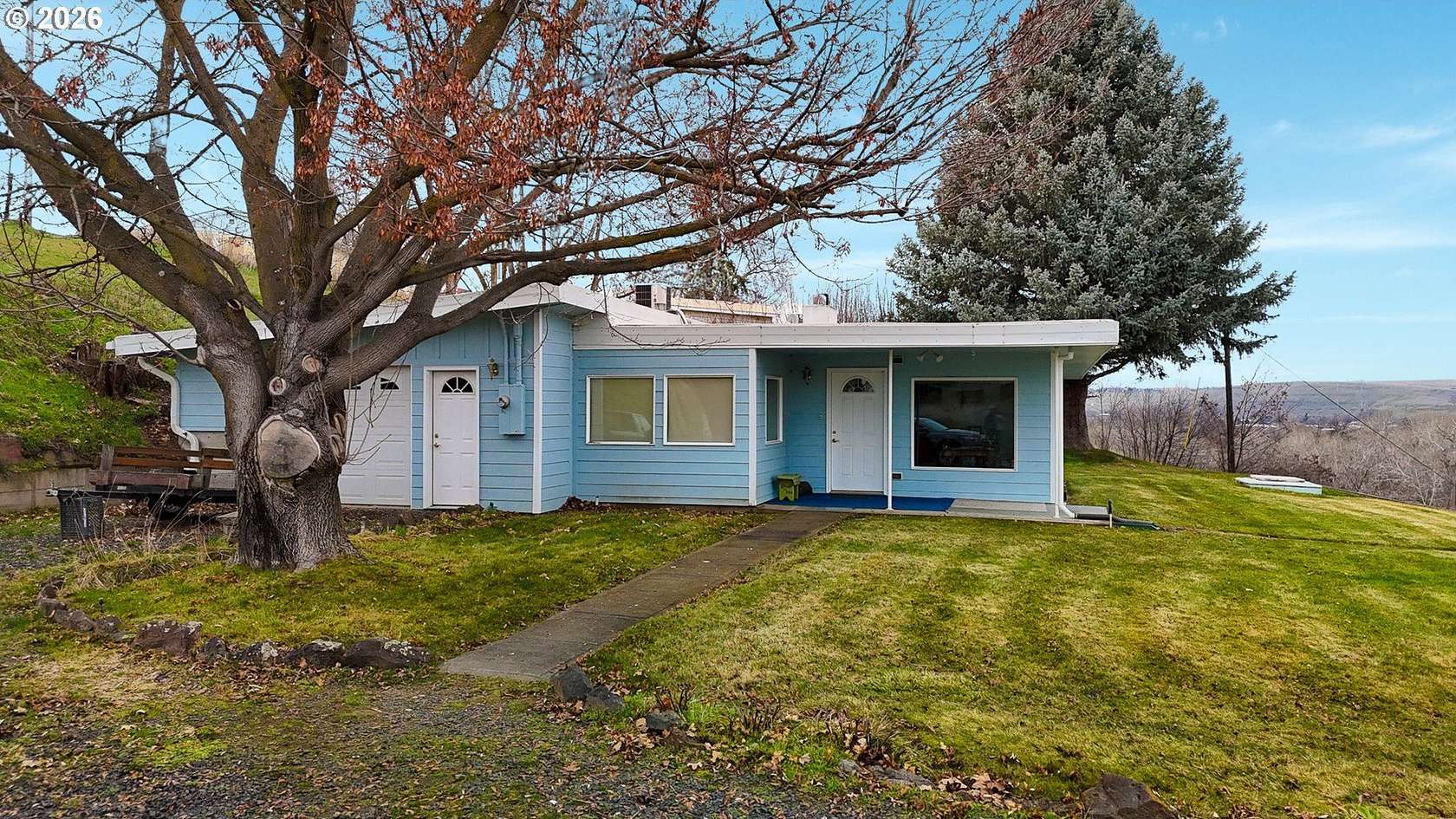 6.88 Acres of Residential Land with Home for Sale in Pendleton, Oregon