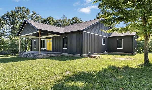 5.8 Acres of Residential Land with Home for Sale in Russell Springs, Kentucky