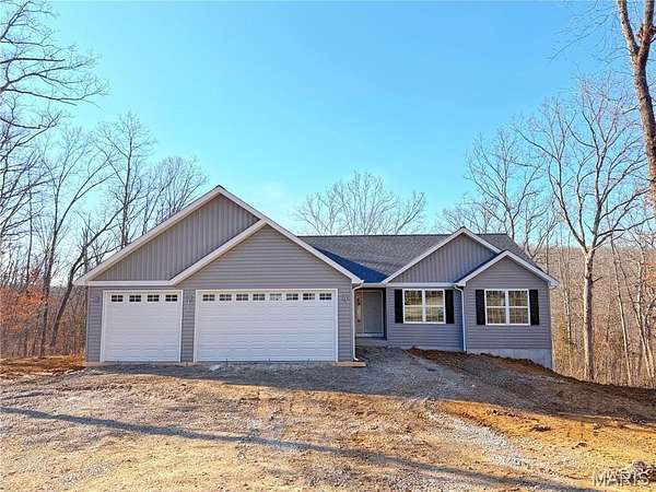 3.3 Acres of Residential Land with Home for Sale in Warrenton, Missouri