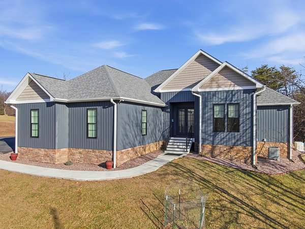 1.6 Acres of Residential Land with Home for Sale in Pulaski, Virginia