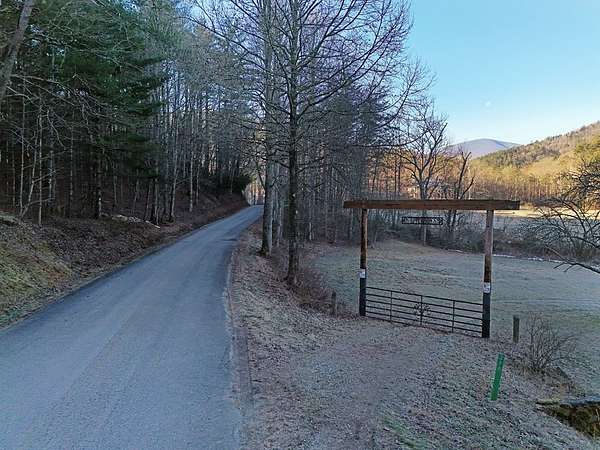 1.25 Acres of Residential Land for Sale in Blairsville, Georgia