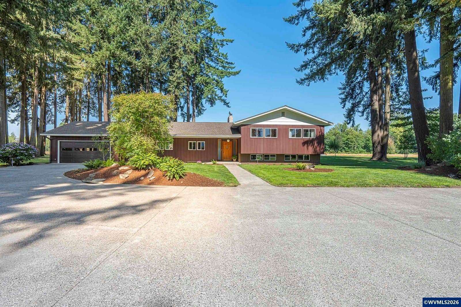 17.2 Acres of Land with Home for Sale in Scio, Oregon