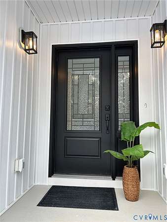 5 Acres of Residential Land with Home for Sale in Disputanta, Virginia