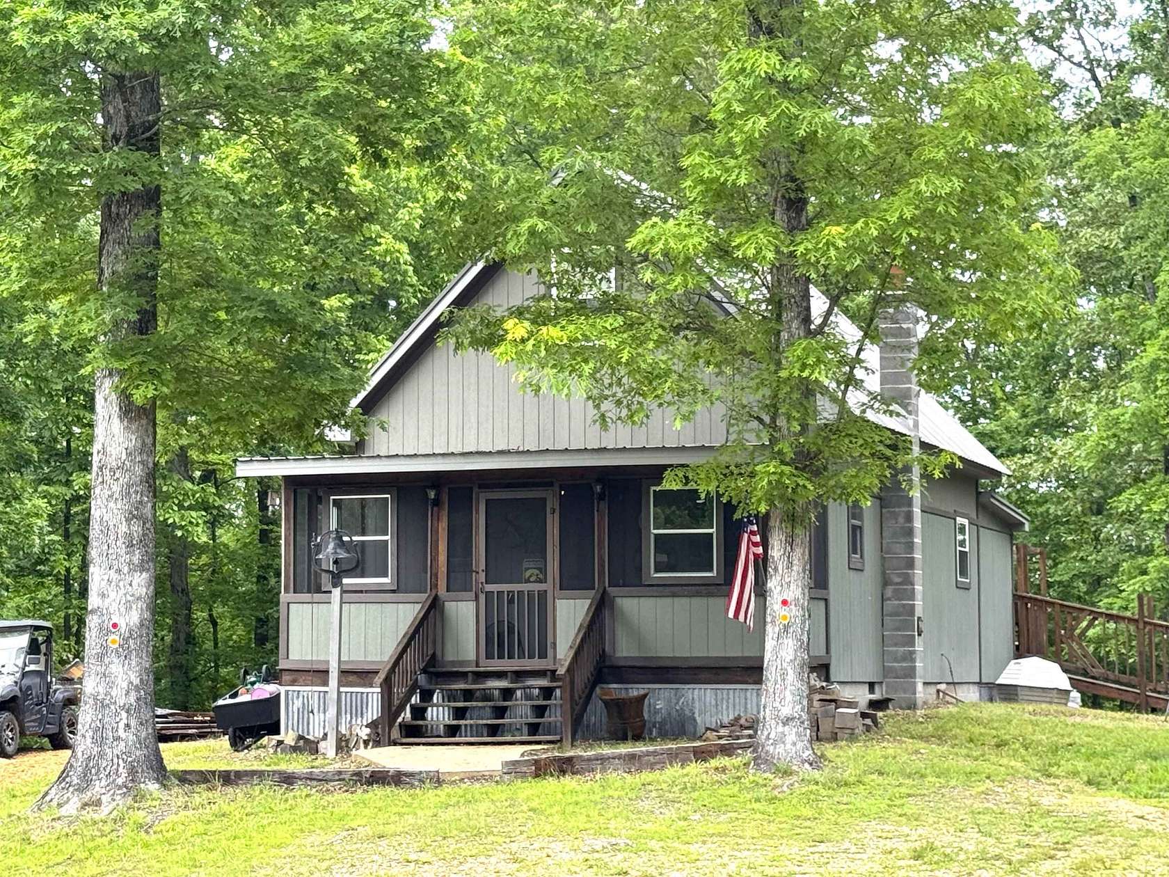 32.1 Acres of Land with Home for Sale in Waterloo, Alabama