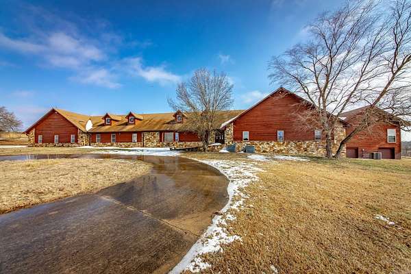 17.3 Acres of Improved Mixed-Use Land for Sale in Haskell, Arkansas