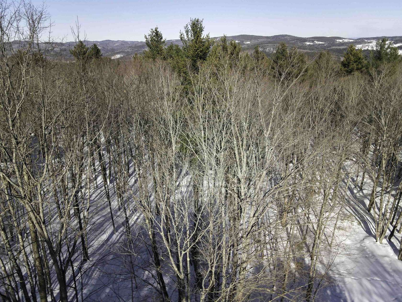 1 Acre of Residential Land for Sale in Hartford, Vermont