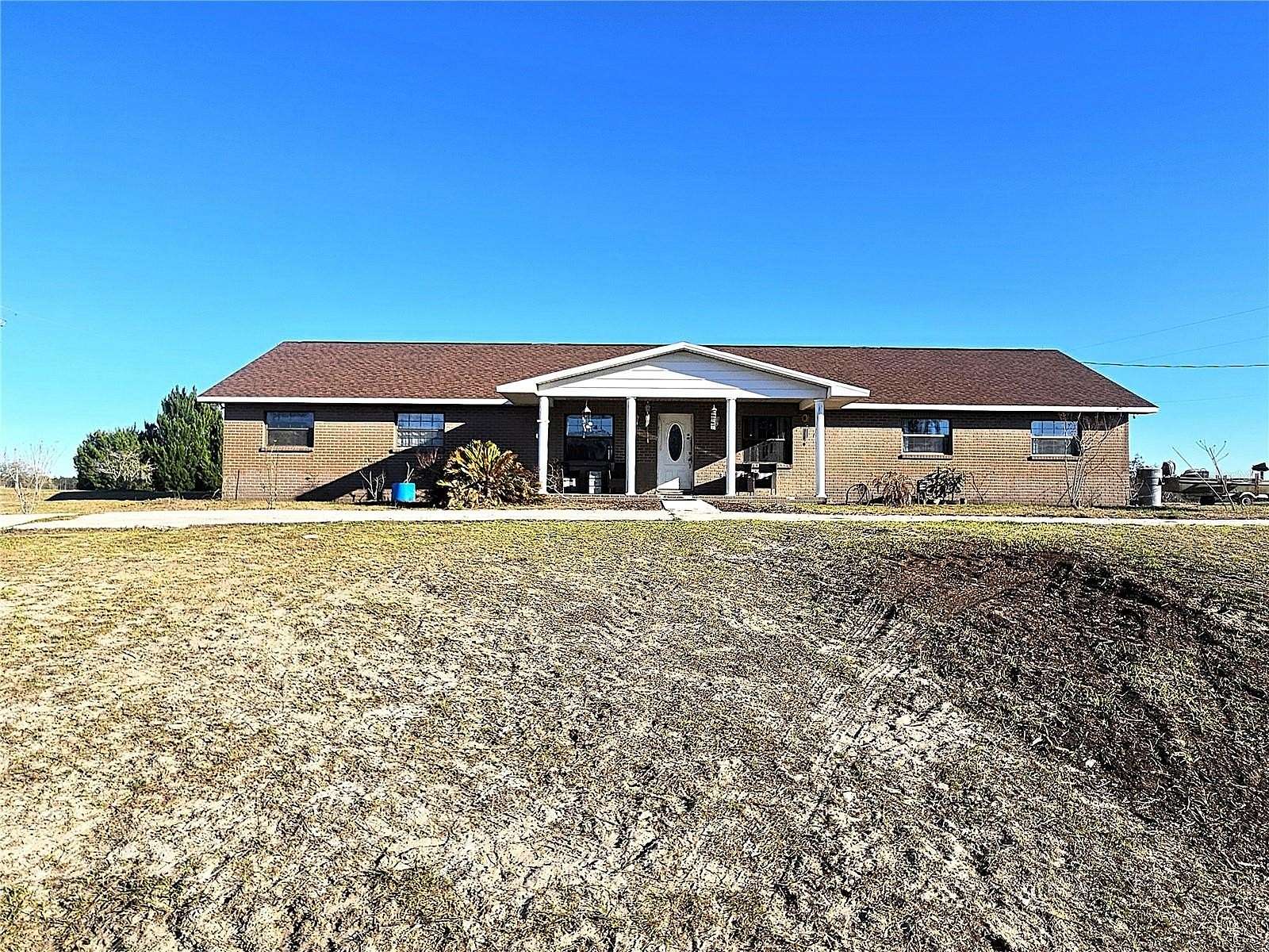 145 Acres of Land with Home for Sale in Dade City, Florida