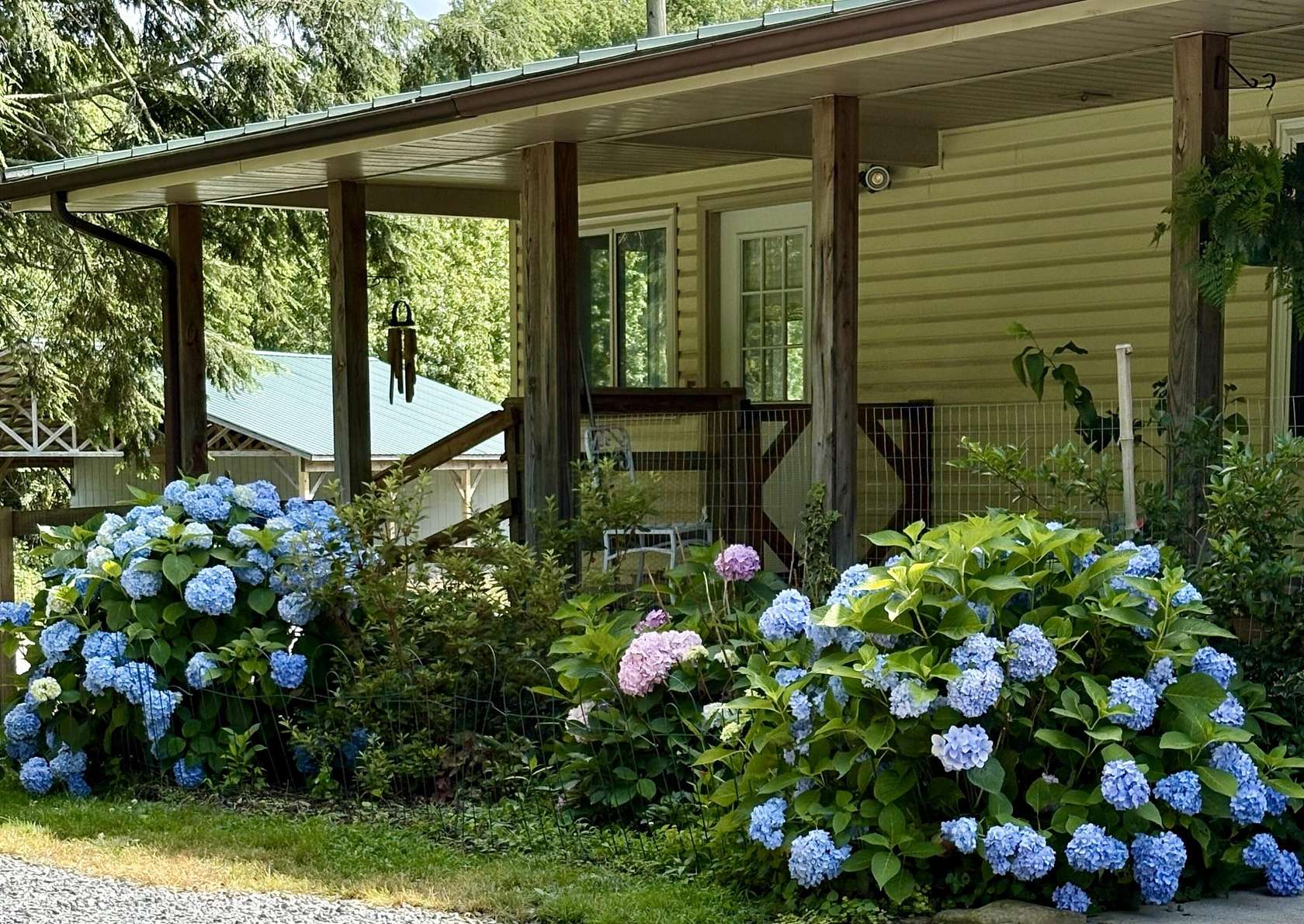 8 Acres of Land with Home for Sale in Soddy-Daisy, Tennessee