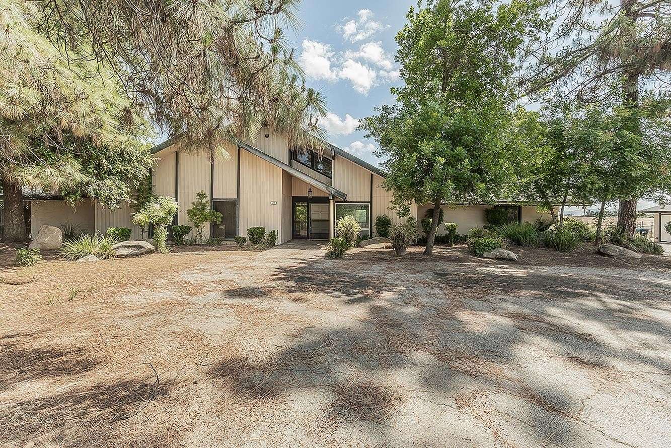 3 Acres of Land with Home for Sale in Clovis, California