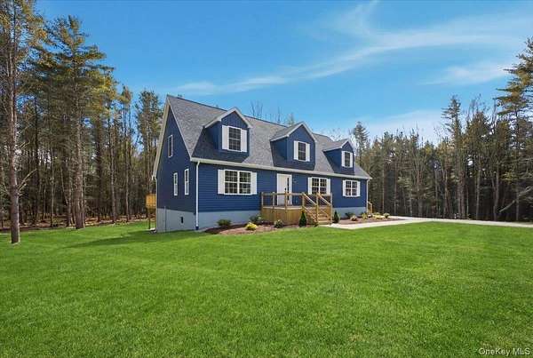 5 Acres of Residential Land with Home for Sale in Prattsville, New York