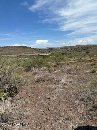 0.75 Acres of Residential Land for Sale in Mayer, Arizona