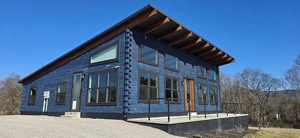 10 Acres of Land with Home for Sale in Sparta, Tennessee