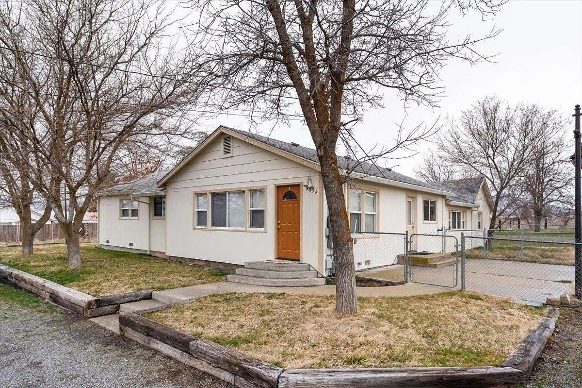 2 Acres of Improved Residential Land for Sale in Montague, California