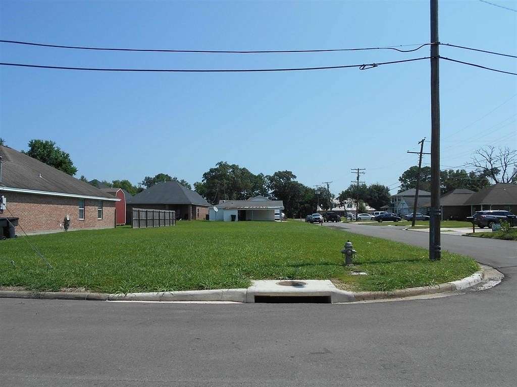 0.16 Acres of Residential Land for Sale in Nederland, Texas
