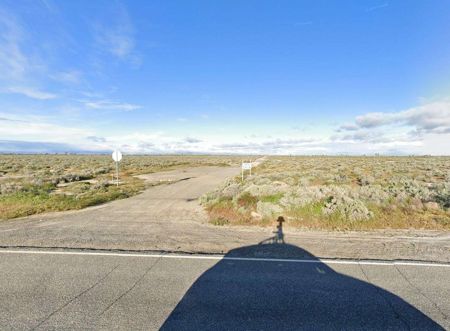 9.62 Acres of Land for Sale in Lancaster, California