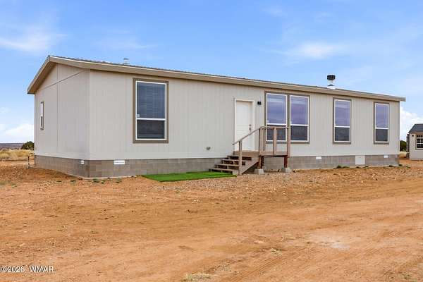 2.86 Acres of Residential Land with Home for Sale in Snowflake, Arizona