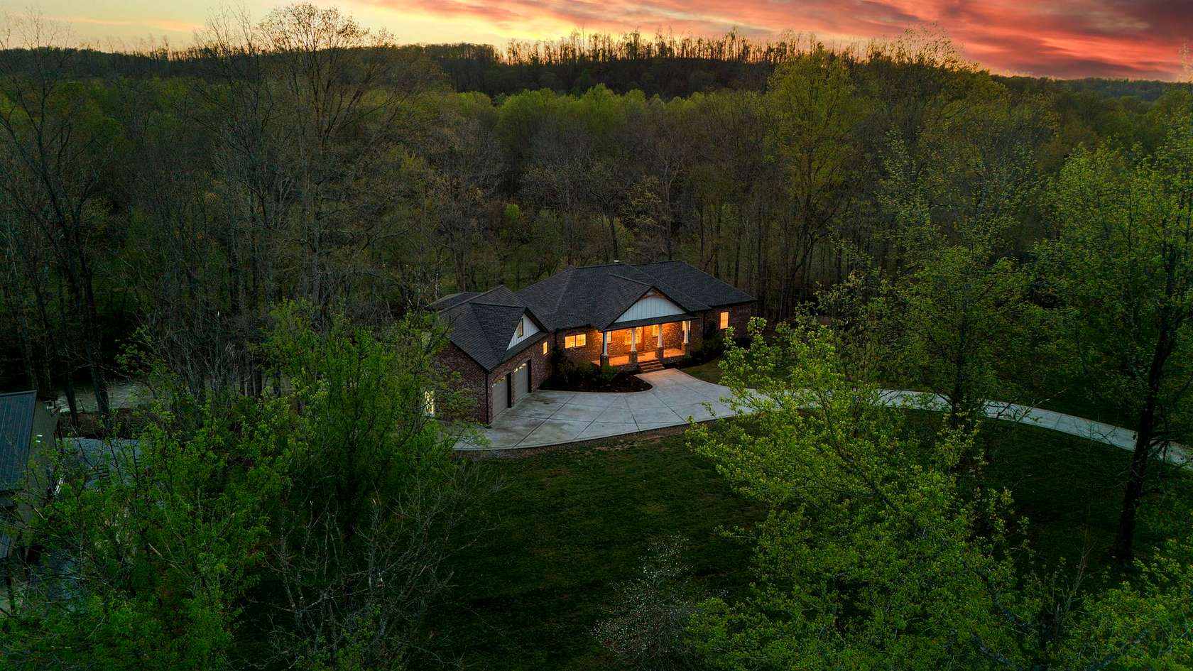 1.66 Acres of Residential Land with Home for Sale in Kingston Springs, Tennessee