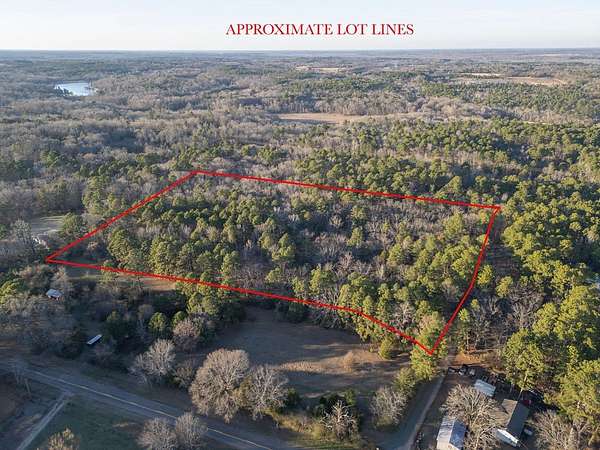 10 Acres of Residential Land for Sale in Mineola, Texas