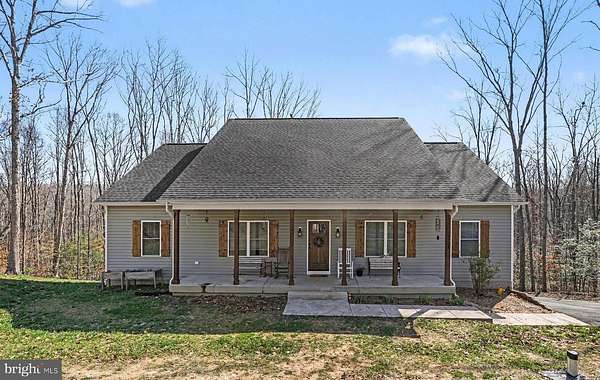 4 Acres of Land with Home for Sale in Fredericksburg, Virginia