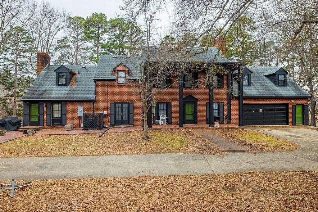 2.52 Acres of Residential Land with Home for Sale in South Boston, Virginia