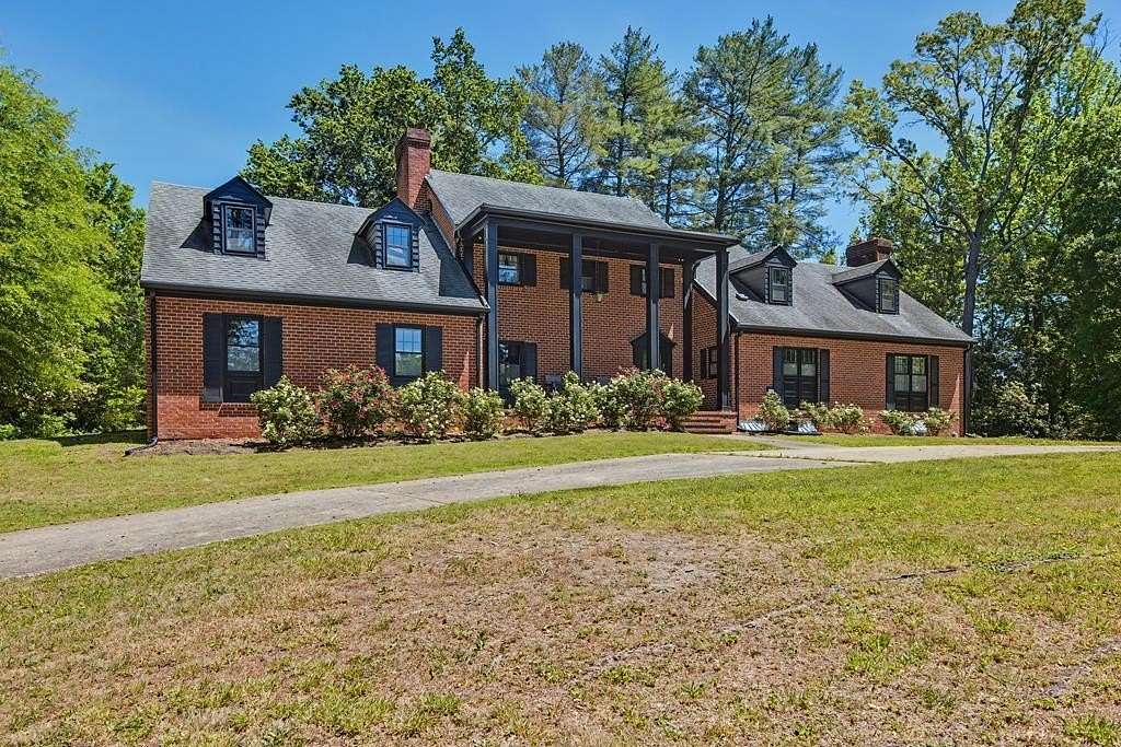2.52 Acres of Land with Home for Sale in South Boston, Virginia