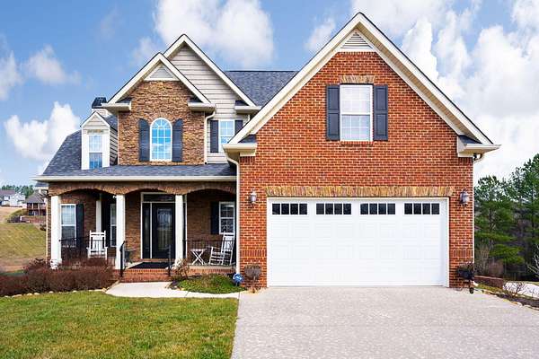 1.8 Acres of Residential Land with Home for Sale in Soddy-Daisy, Tennessee