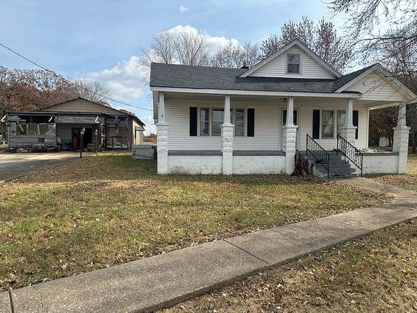 1.56 Acres of Residential Land with Home for Sale in Ethridge, Tennessee