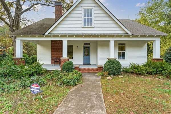 2.2 Acres of Residential Land with Home for Lease in Atlanta, Georgia