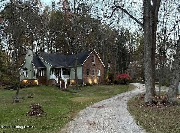 1.58 Acres of Land with Home for Sale in Elizabethtown, Kentucky