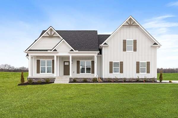 5.29 Acres of Residential Land with Home for Sale in Springfield, Tennessee