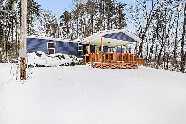 2.9 Acres of Residential Land with Home for Sale in Dowagiac, Michigan