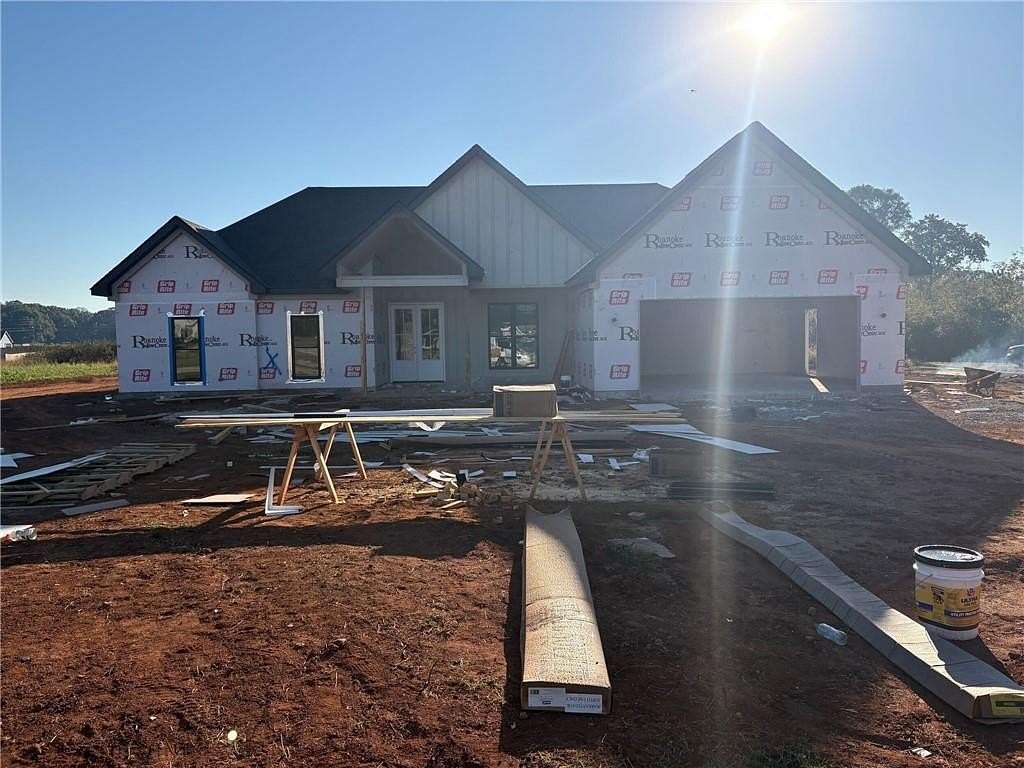 2.88 Acres of Land with Home for Sale in Valley, Alabama