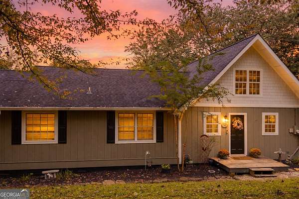 2.16 Acres of Residential Land with Home for Sale in Cleveland, Georgia