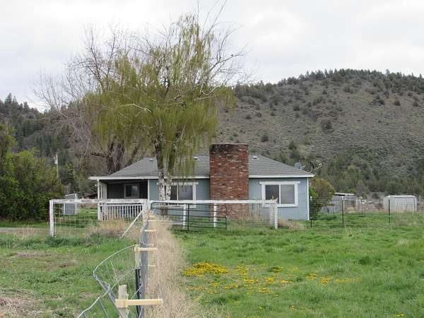 2 Acres of Land with Home for Sale in Chiloquin, Oregon