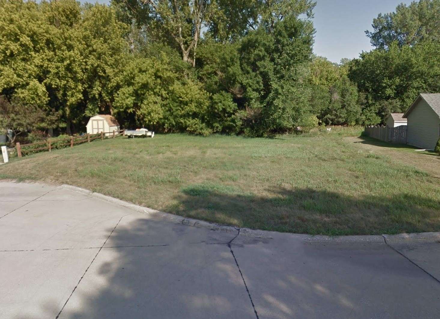0.27 Acres of Residential Land for Sale in Sioux City, Iowa
