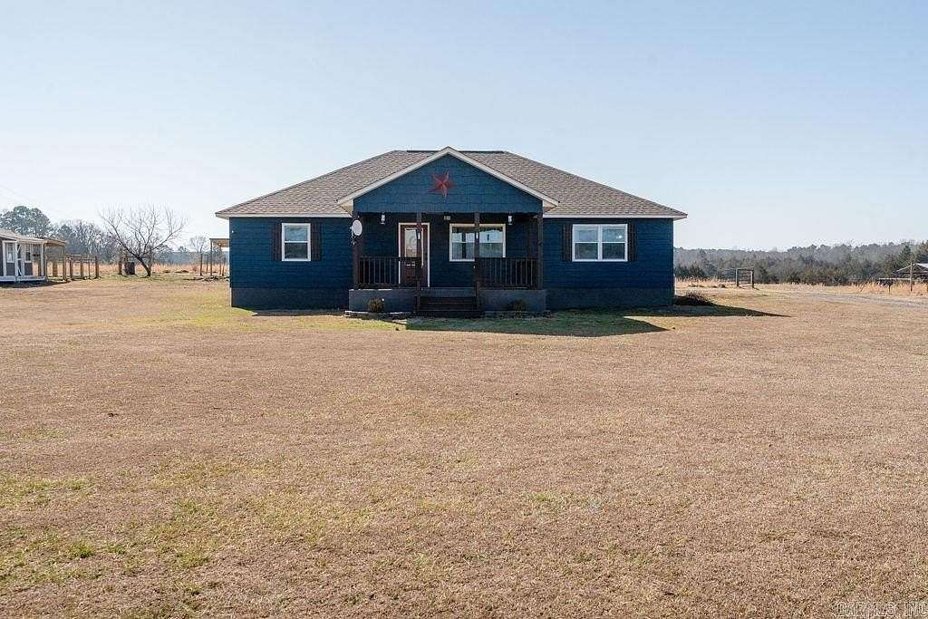2 Acres of Residential Land with Home for Sale in Wilburn, Arkansas