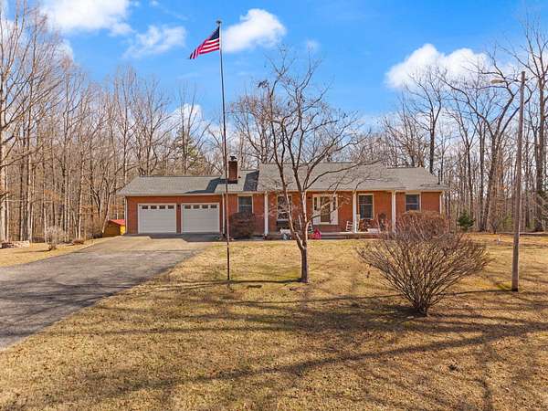 25.9 Acres of Land with Home for Sale in Whitley City, Kentucky