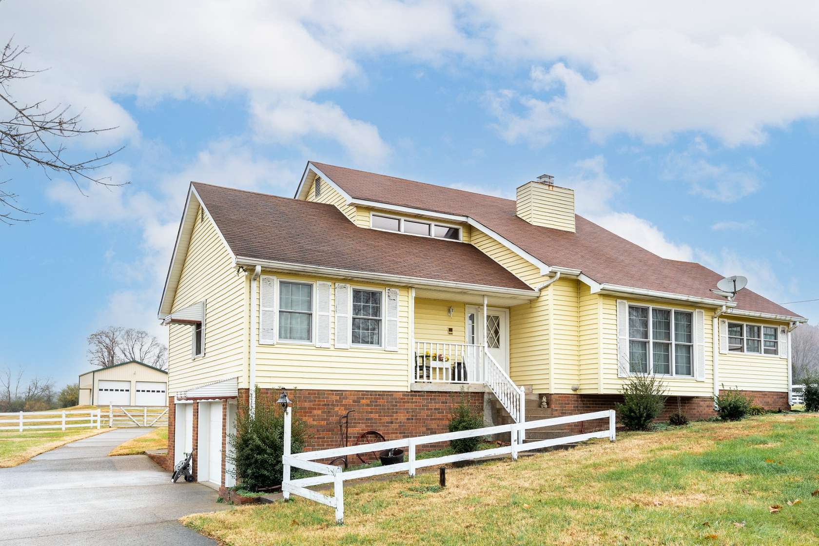 6.2 Acres of Land with Home for Sale in Hendersonville, Tennessee