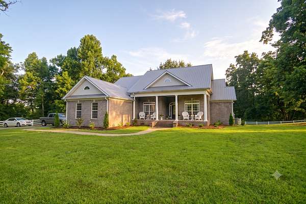 96.2 Acres of Land with Home for Sale in Petersburg, Tennessee